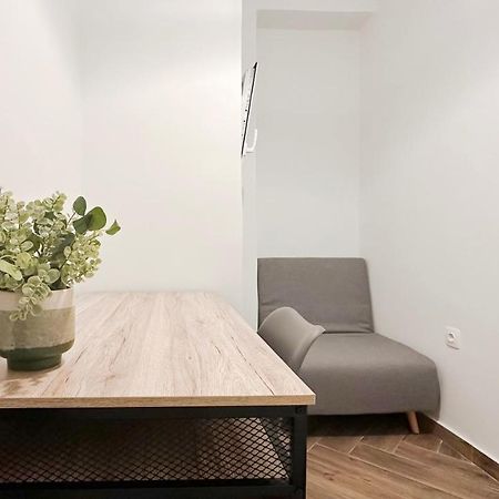 Valtetsiou Central 50Sqm Apt In Athens Apartment Bagian luar foto